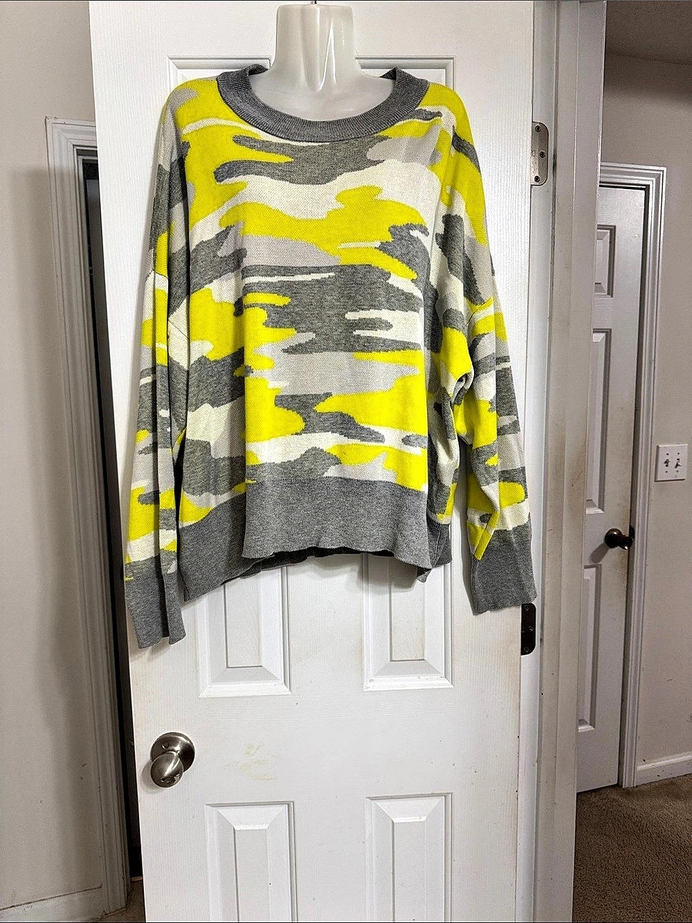 Crown & Ivy Camo Crew Neck Sweater in Yellow & Gray XL NWT